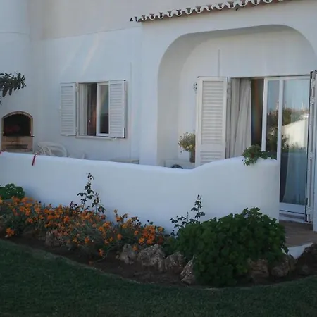 With 2 Bedrooms In Porches, With Pool Access And Furnished Garden -...