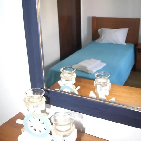 With 2 Bedrooms In Porches, With Pool Access And Furnished Garden -... Daire Porches (Algarve)